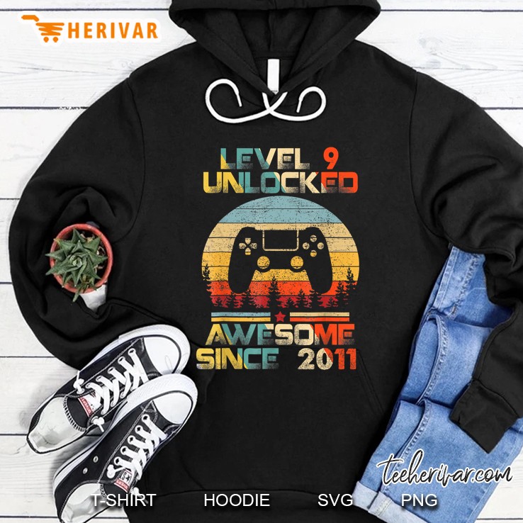Level 9 Unlocked Awesome Since 2011 Gamer Vintage Version Hoodie