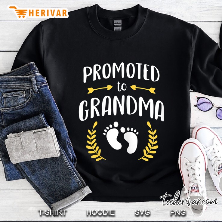 Womens Promoted To Grandma Shirt Est 2020 New Grandma Mothers Day Sweatshirt