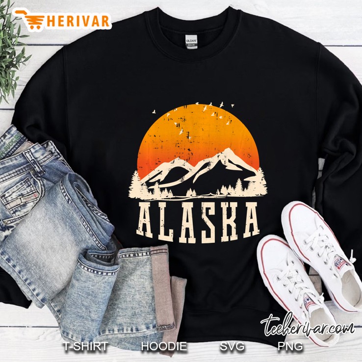 Retro Alaska Mountains Graphic Image Souvenir Us State Pride Sweatshirt
