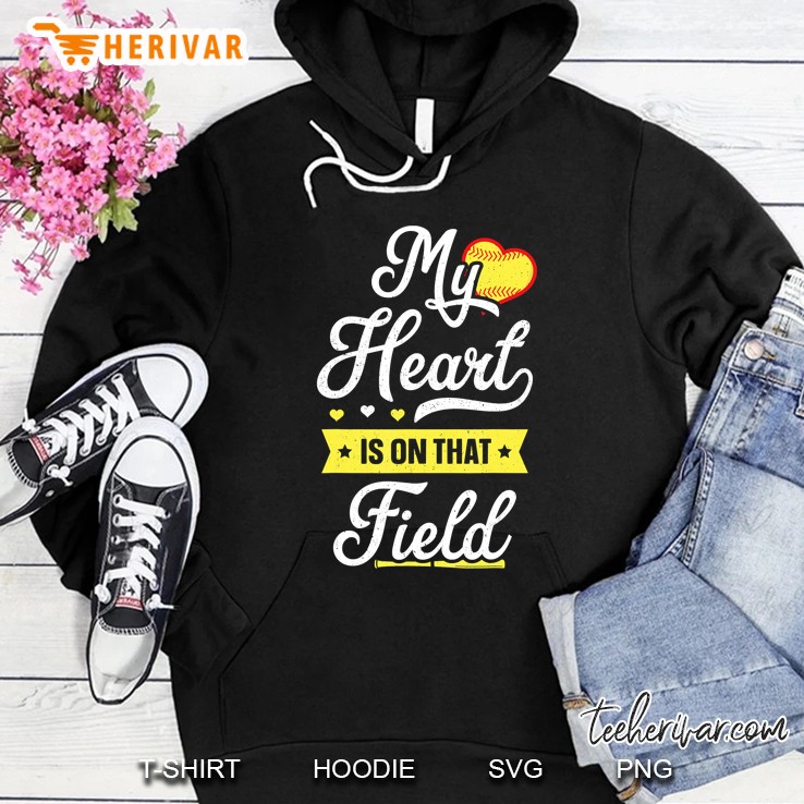 My Heart Is On That Field Shirt Gift Cute Mom Softball Mugs